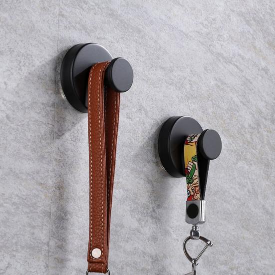 4Pcs Storage Hooks Suction Cup Wreath Hangers Strong Load-bearing Rustproof Easy To