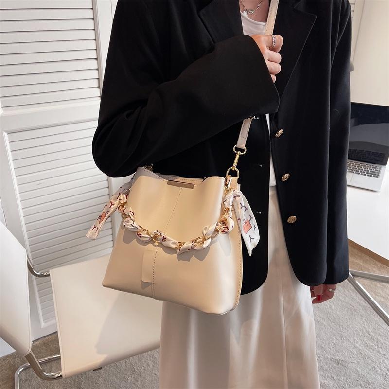 IELGY Женская белая сумка-ведро большой вместимости, повседневная сумка через плечо нишевого дизайна