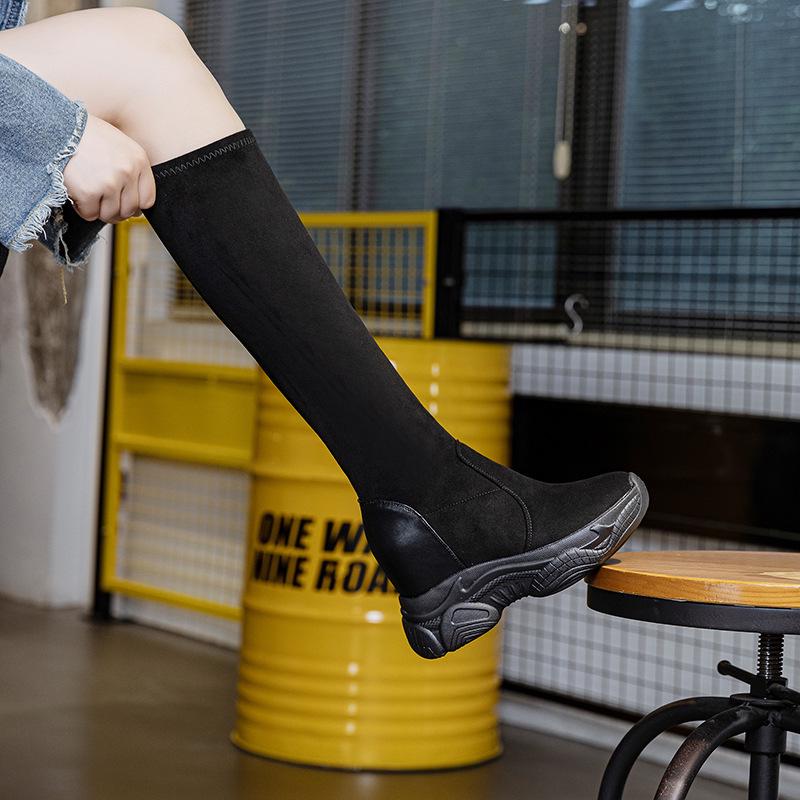 Женские черные замшевые ботфорты - Увеличение высоты на 8 см, Толстая подошва, Плюс бархат, Эластичные, Коллекция Осень/Зима 2025