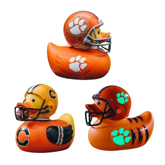 Фигурка Утки-Чемпиона по Регби Статуэтка Мультяшной Утки Играющей в Регби Скульптура Животного Украшение Декор для Дома Офиса Рабочего Стола