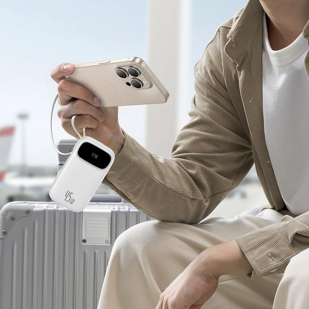 Powerbank 10000Mah 45W Fc31 Qpow 3 Z Wyświetlaczem Kablami Usb-C Iphone Lightning - Biały