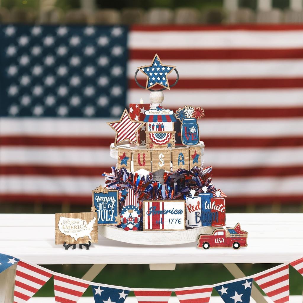 Pallets Decorate The Patriotic Independence Day Memorial Day