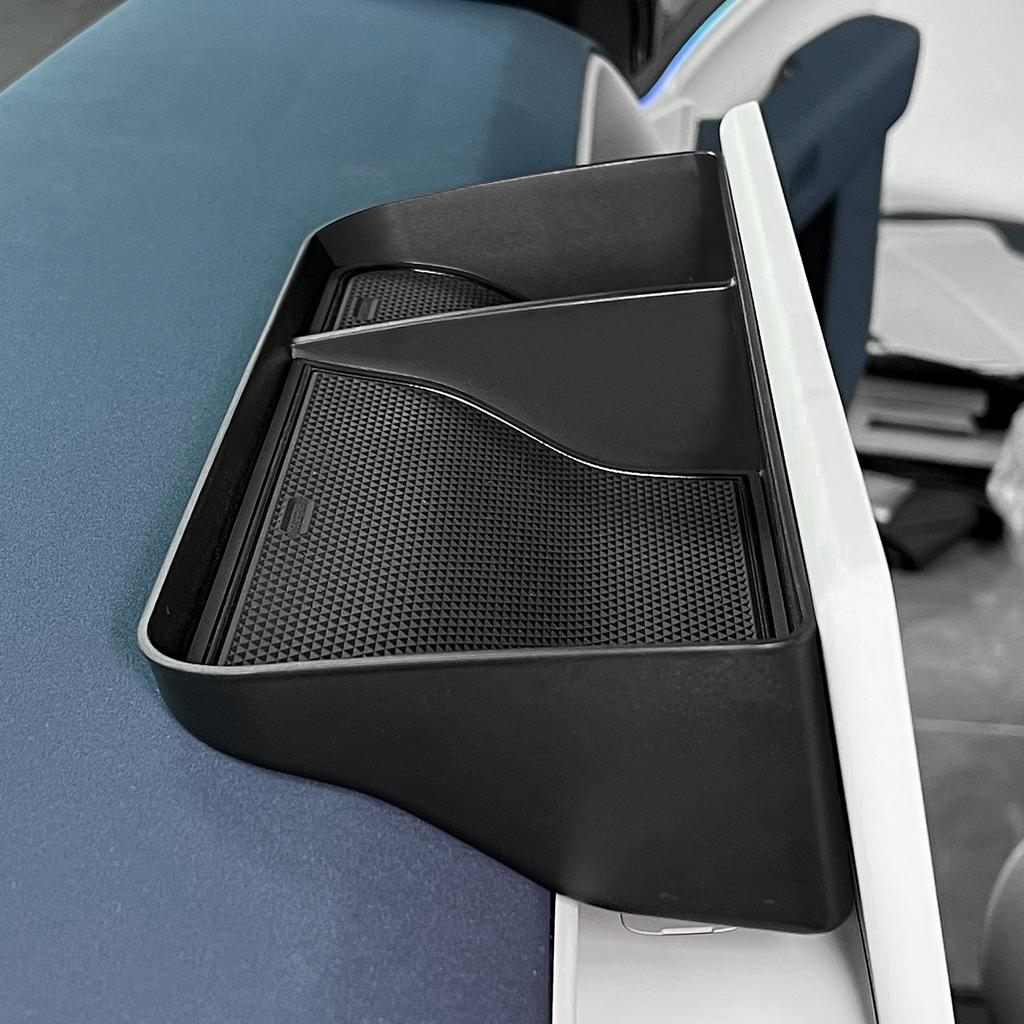 Для Xpeng G6 2025 2025 Поднос на приборную панель автомобиля Скрытый ящик для хранения в центральной консоли за экраном Органайзер для аксессуаров Наведение порядка