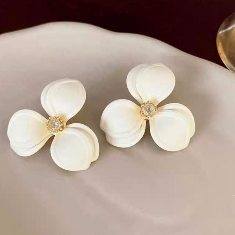 Корейский стиль милые серьги-цветы для женщин 2025 новая мода сладкие серьги-гвоздики женские брико ювелирные изделия красочные серьги