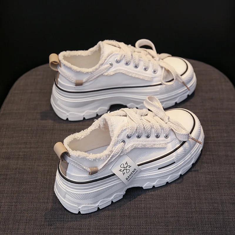 2025 Осень Новые Женские парусиновые туфли Круглый носок Толстая подошва С бахромой Джинсовые Повседневные туфли Увеличение роста Спортивные