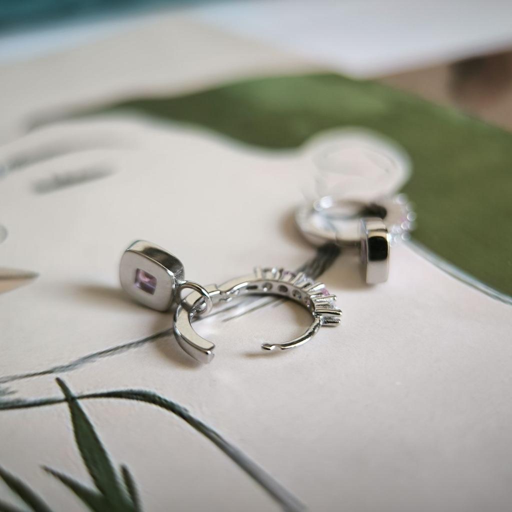 Серебряные серьги с фианитами (60002267)