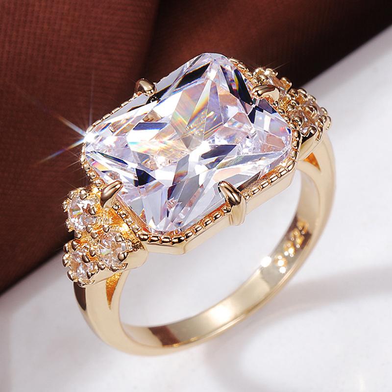Huitan Gorgeous Gold Color Color Bridal Marriage Rings Brilliant Crystalline Zircon Crystal Women Fashionable Jewelry Engagement Bridal Bridal Rings
