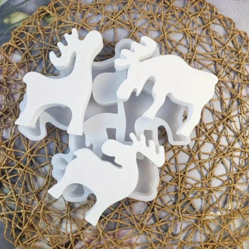 Cement Plaster Silicone Mold Cute Elks Candle Mold 3 Elk Deer DIY Handmade Christmas Deer Ornaments Decoration