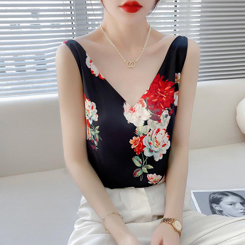 Женская шелковая майка с принтом 24 года - Топ из сатина и шелка тутового дерева с круглым и V-образным вырезом для многослойности в летнем костюме