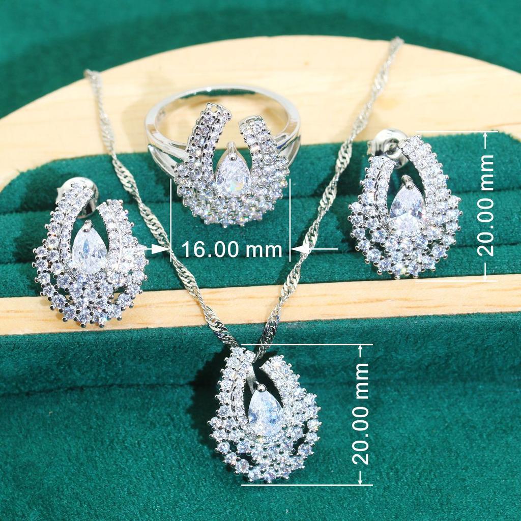 Europe and The United States Hot Zircon Bracelet Necklace Earrings Lady Jewelry Set