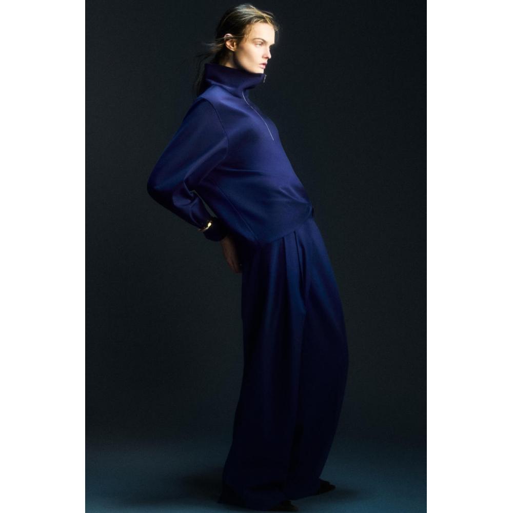 COS Широкие брюки из японской ткани сшиты по фигуре