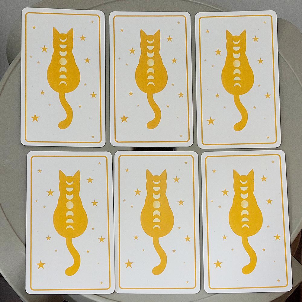 Cat Tarot Deck 78 Cards with Guidebook, Cute White Cat Theme Tarot Cards 11*6.2cm Fortune Telling Cards in Portable Tin Box