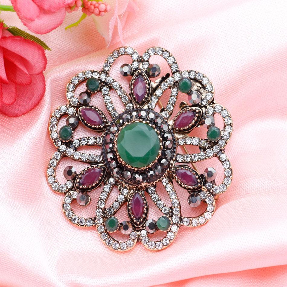 Винтажная брошь с цветком и кристаллами, женские этнические украшения, подарок для банкета, полый сплав, ультратонкая винтажная бижутерия