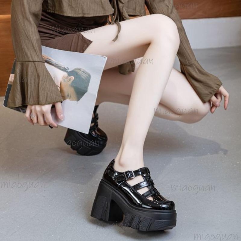 2025 Новые сандалии в римском стиле с вырезами, на толстом высоком каблуке, с круглым носком, на платформе, с кожаным ремешком с пряжкой, женские туфли в уличном стиле