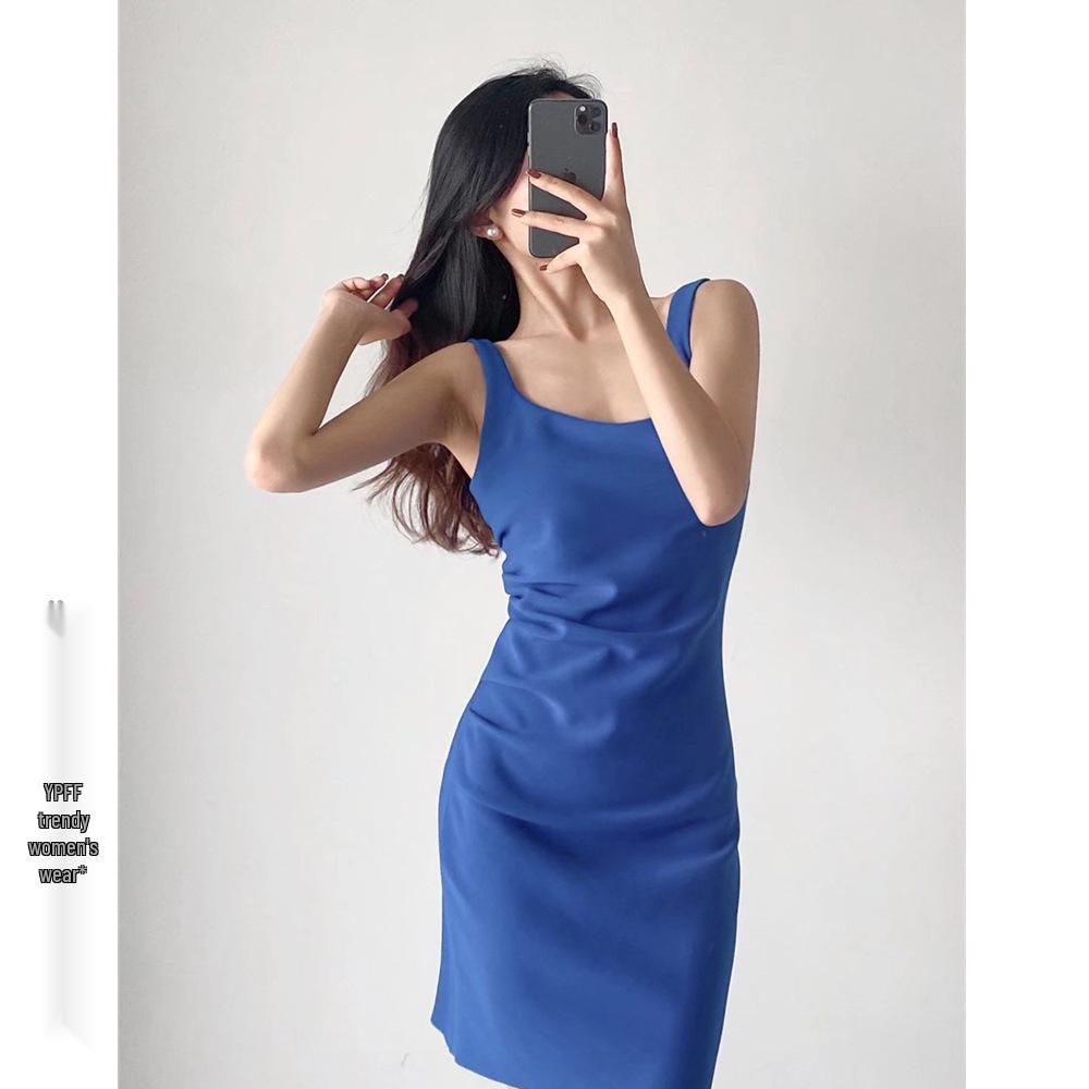 Женское однотонное летнее платье-бодикон без рукавов с квадратным вырезом и плиссировкой