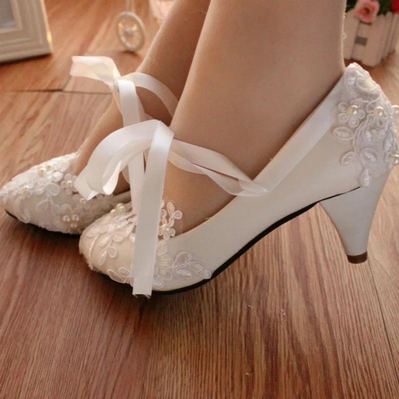 Fashion White Lace-Up Flower Wedding Bridal Shoes Design Pearl Spike Heels Pumps Women Round Toe Platform High Heels Luxury Prom Shoes
