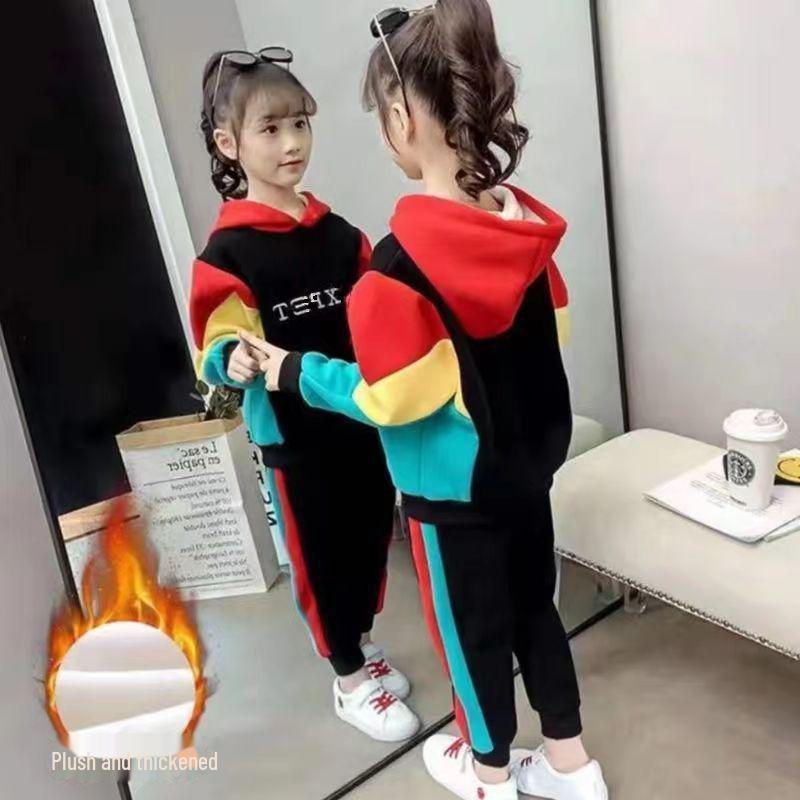 Girls' Plush Suit: Trendy Autumn-Winter 2025 Sweatshirt for Middle and Large Children.