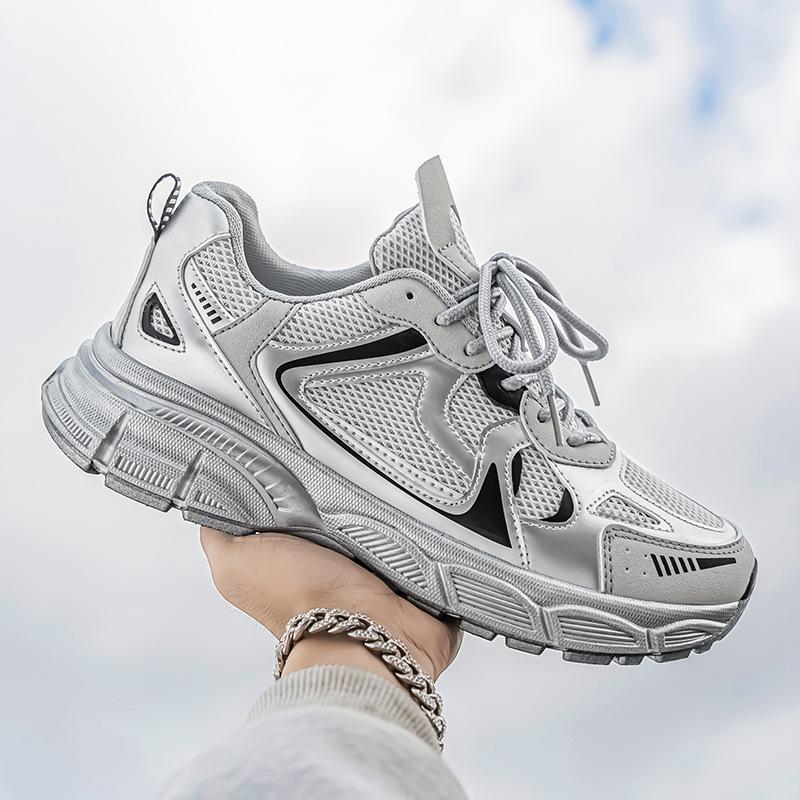 Мужская обувь 2025 года, новая весенняя дышащая сетчатая серебристая обувь для папы, мужская жареная уличная повседневная трендовая универсальная спортивная обувь
