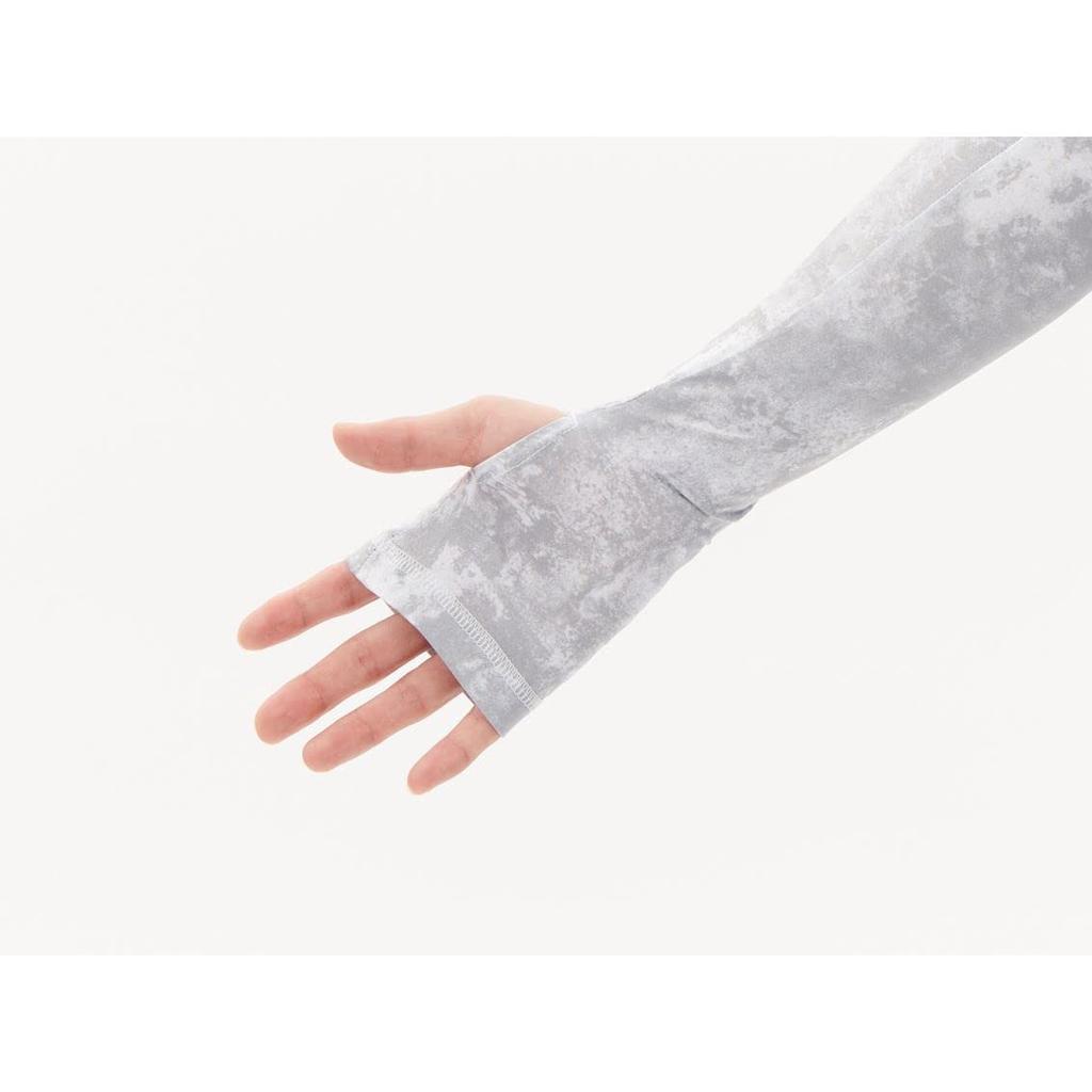 Чехол Ice Dry R Arm с прорезью для пальцев снизу, белый, M [Daiwa] DG-7723