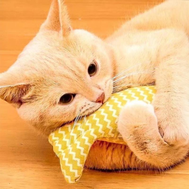 Cat Chew Toy Fish Shaped Linen Bite Resistant Teeth Cleaning Self Entertaining Toy for Bored Cats Home Use