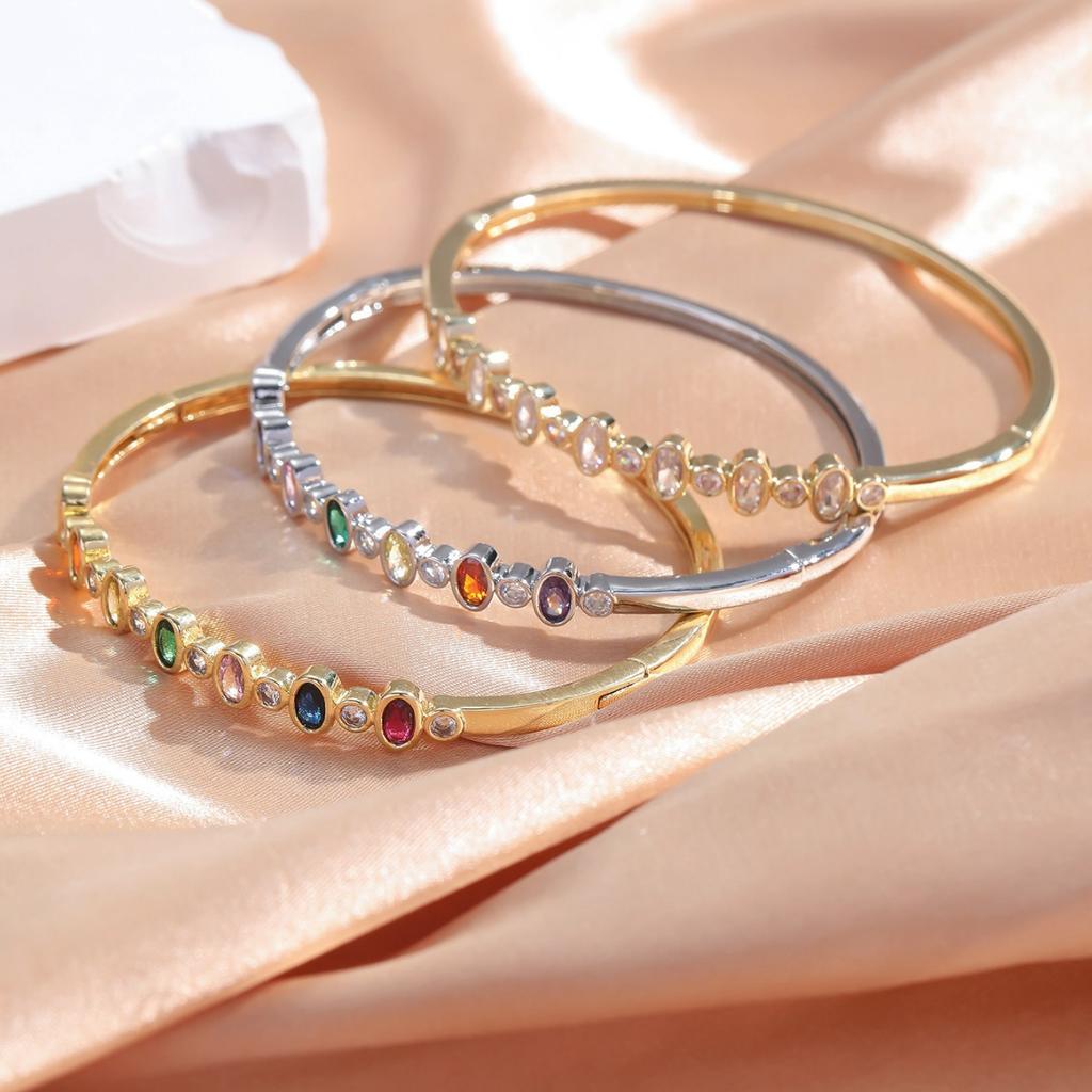 Bracelet with Republic of China Style Temperament Shows Off Women's Fashionable Temperament. High-end Bracelet