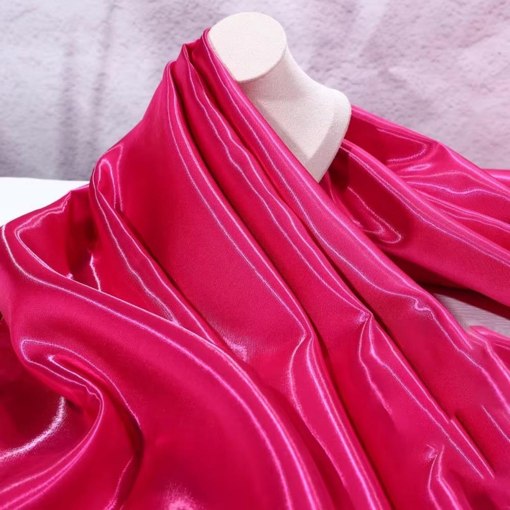 Полиэстер Жидкая Вода Сатин Ткань Утолщенная Натуральная Отражающая Ткань для Одежды Хрустальный Шелковый Сатин Свадебное Платье Декоративная