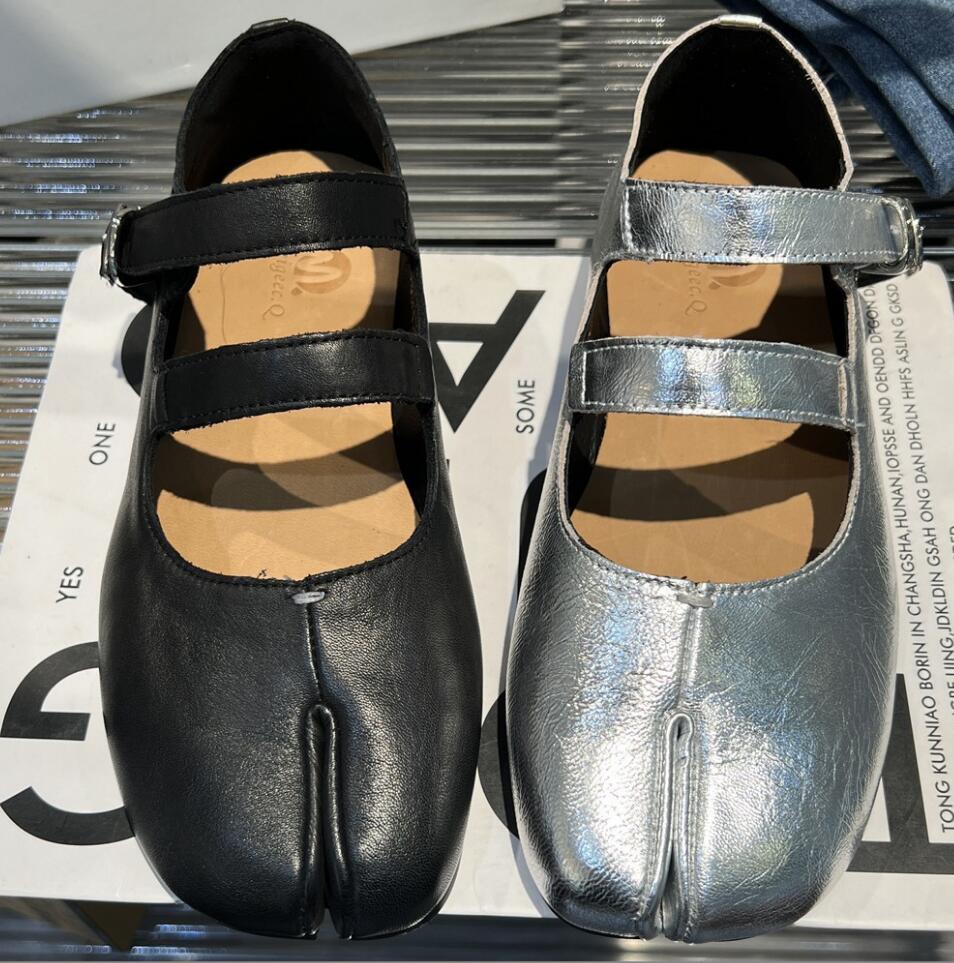 Модные японские белые/серебристые туфли Tabi Ninja, женские туфли Trotter Flats, женские мокасины с квадратным носком, однотонные женские туфли с пряжкой и разрезным носком