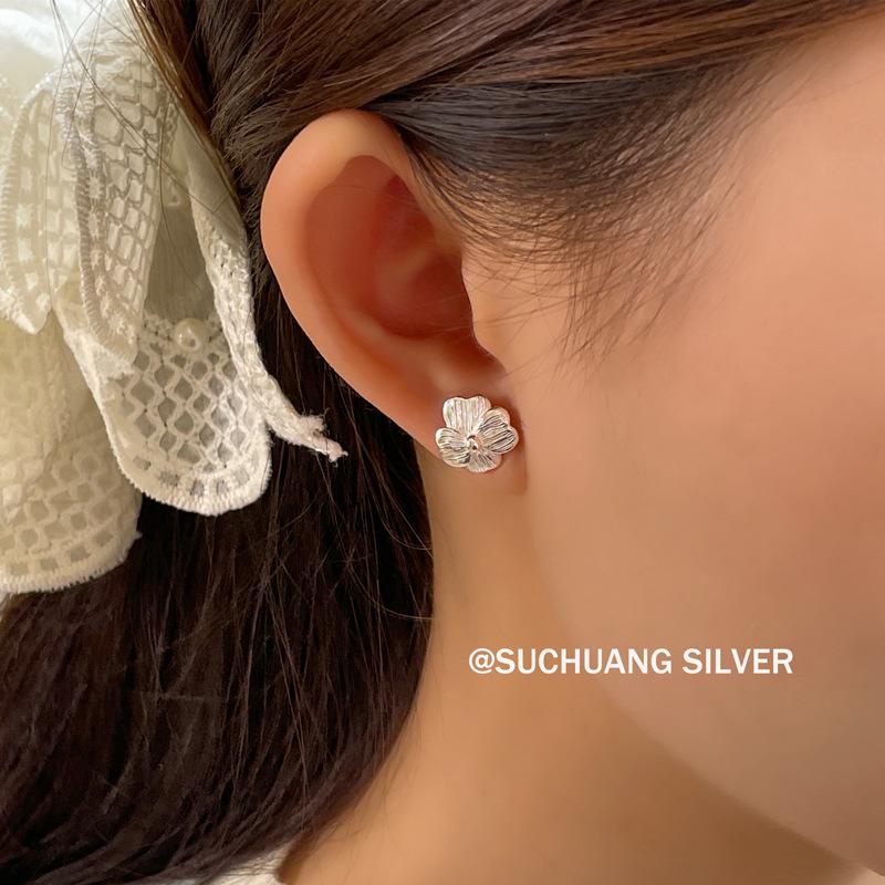 Серьги-гвоздики Su Chuang S925 из стерлингового серебра с цветочным дизайном - Элегантные, Легкая роскошь, для девушек