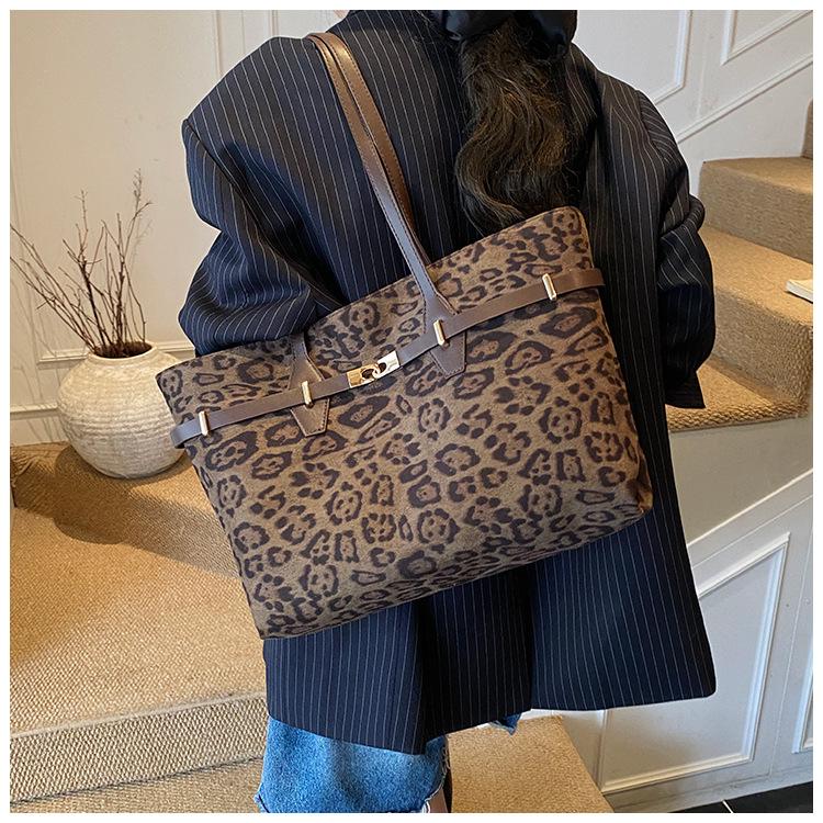 Шикарная Минималистичная Ретро Сумка-Тоут: Высококачественная осенне-зимняя наплечная сумка для повседневной работы и поездок