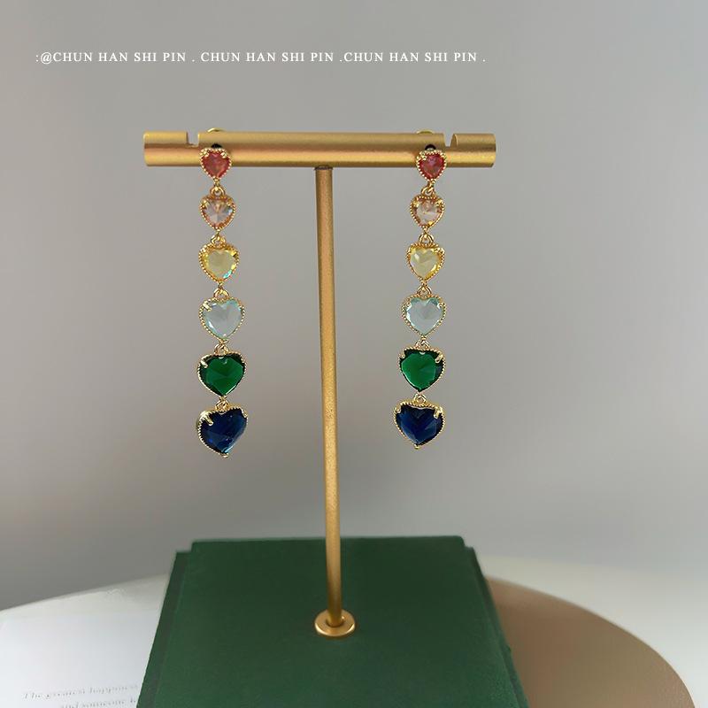 Niche color love zircon earless ear clips long super fairy temperament earrings light luxury high-end peach heart earrings