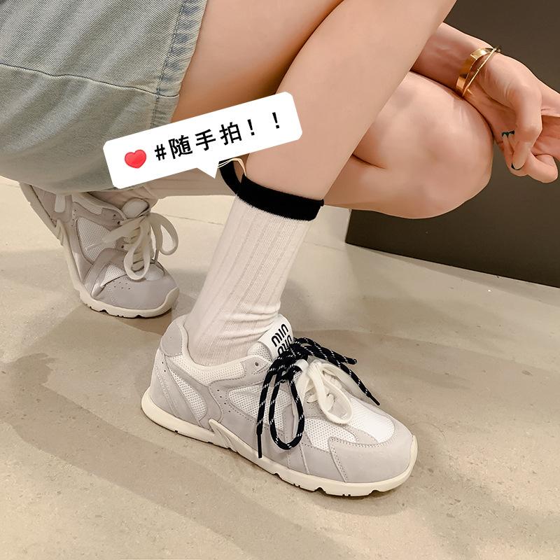 Виноградная мать то же 2025 новый ретро на шнуровке универсальный дышащий кожаный повседневный спортивный тренировочный Форрест Гамп обувь женская