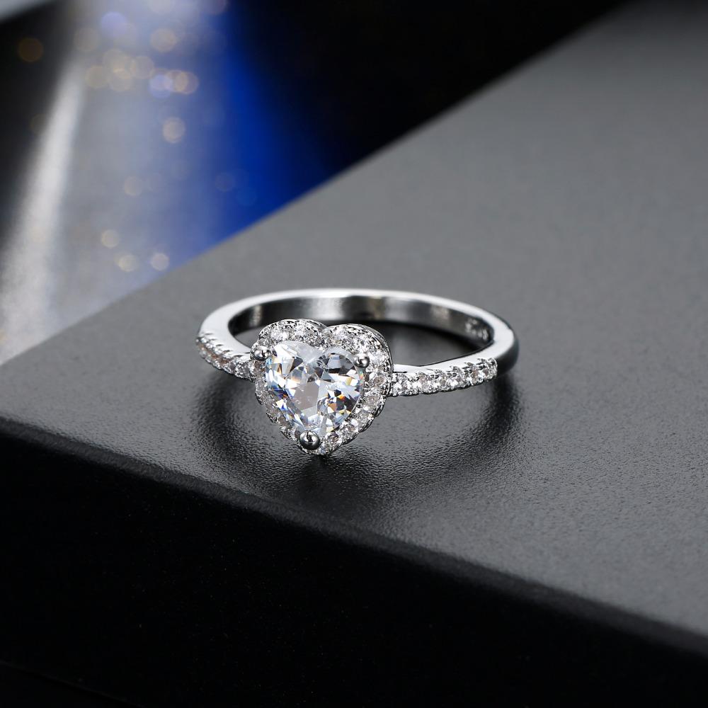 Fashion Crystal Heart Shaped Wedding Rings Women's Crystal Valentine's Day Engagement Rings Jewelry