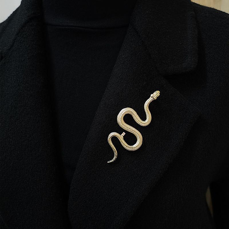 Snake Brooch Femininity Small Design Style Personality Versatile Jacket Accessories Pin Clothing