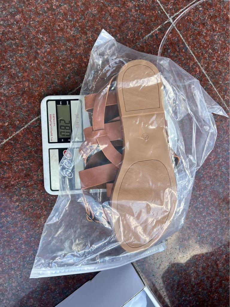 Босоножки большого размера с пряжкой и открытым носком для женщин