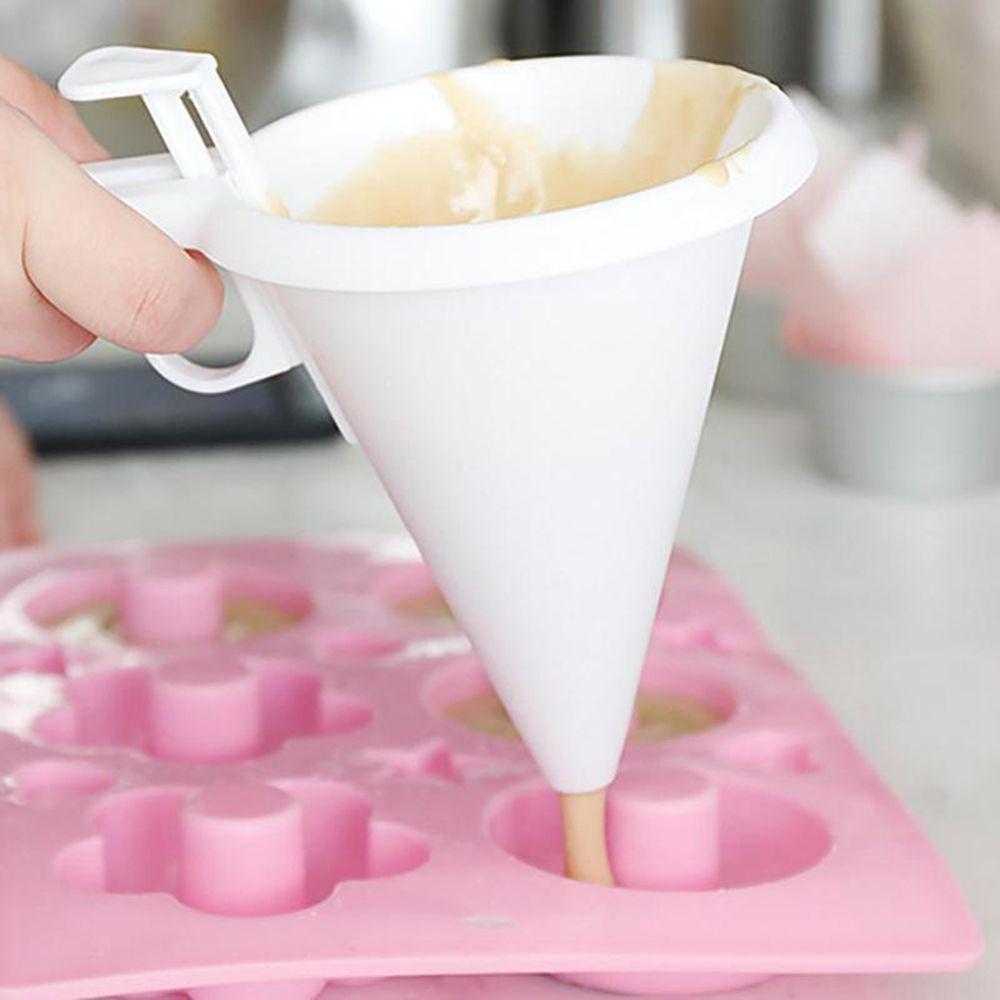 1Pcs Kitchen DIY Convenient Chocolate Candy Icing Funnel Mold White Foodgrade Pancake