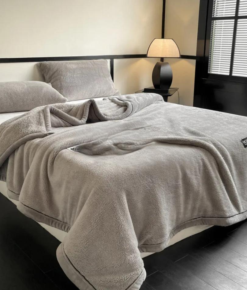 New Grade A Half Sides Fleece Autumn Winter Warmth Blankets Soft Fluffy Keep Warm Sofa Blankets for Throw Napping Shawl Blanket
