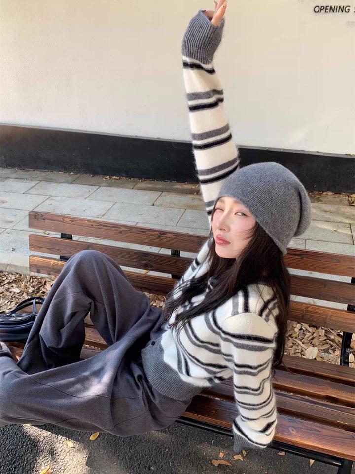2025 Autumn/Winter Women's Korean Style 100% Wool Striped Cardigan Sweater - Round Neck, Comfortable Knit