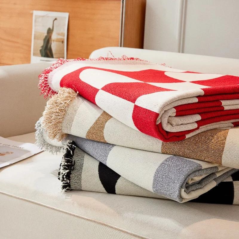 Чехол для дивана в черно-белую сетку, одеяло для дивана, полное покрытие, универсальное диванное полотенце, домашний декор с кисточками, декор гостиной