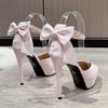 Мода 2024 Лето Новая Мода Атласные Босоножки на Высоком Каблуке Бант Пряжка на Одной Линии Острый Носок Толстый Каблук Женские Туфли Свадебные Туфли