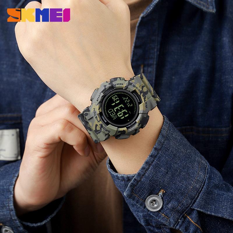 Moment American Student Outdoor Mountaineering Compass Army Green Camouflage Sports Electronic Watch Водонепроницаемые светящиеся многофункциональные часы