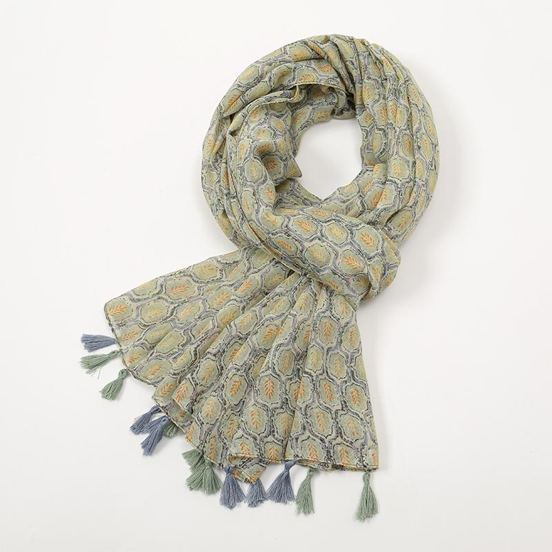 Designer Brand Women Scarf Classical Print Lady Shawls Cotton Feeling Soft Oversize Hijabs Neck Headband Tassel Foulard