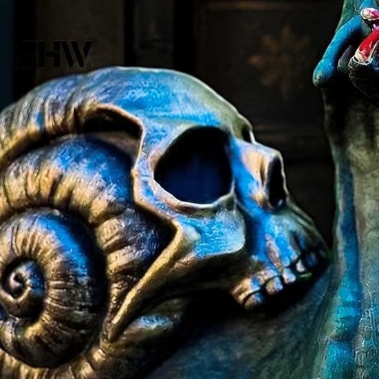 Creative Garden Statue for Halloween Snail Skull Resin Statue, Creepy Horror Ornament with Small Gift Friends Shell, Scary Party Haunted House