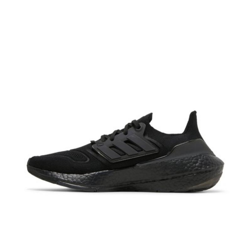 adidas Женские кроссовки UltraBoost 22 Triple Black GX5587