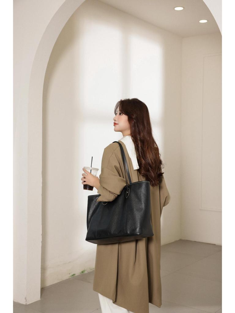 Baidi Women's Genuine Leather Tote Handbag - Large Capacity, Niche Design, First Layer Cowhide Shoulder Bag.