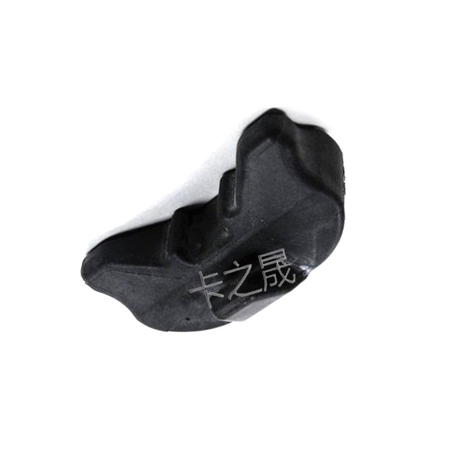 Рамка радиатора BMW 5/6 серии M5/M6 резиновая подушка 17117542516