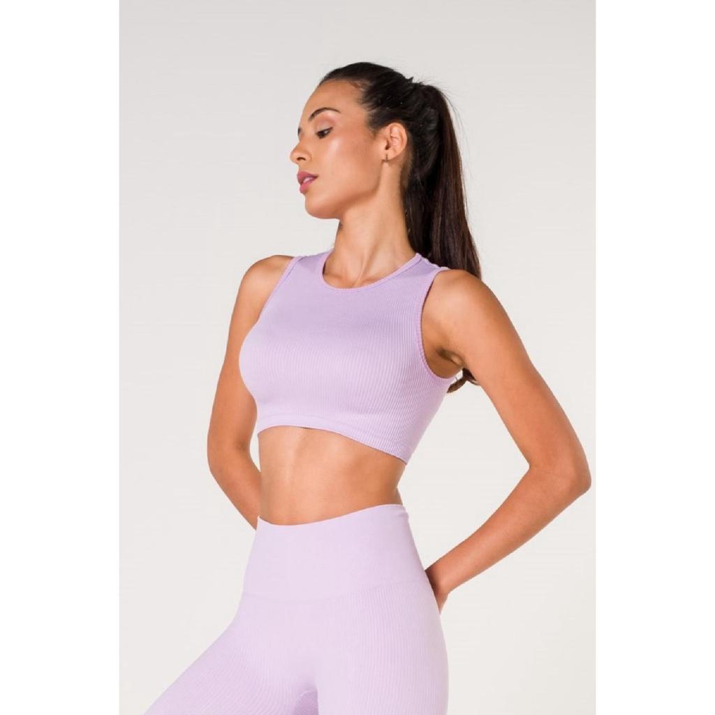 Бесшовный спортивный бюстгальтер в рубчик