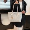 2025 Large Capacity Women's Tote: Versatile Spring/Summer Single Shoulder Bag