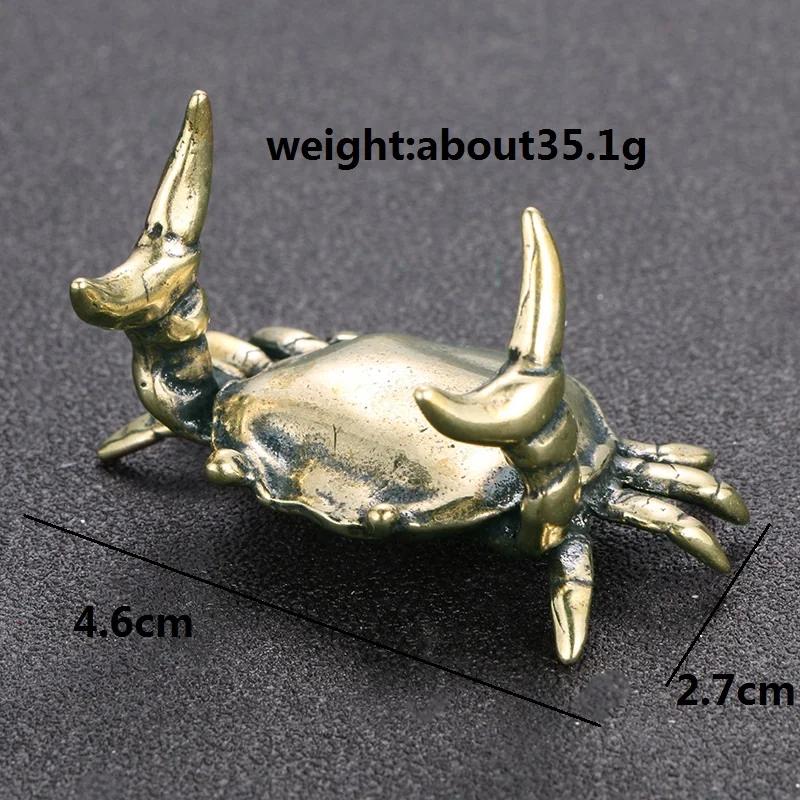 1 Pcs Crab Figurine Toy Ornament Alloy Weightlifting Crab Pen Holder Organizer Bronze Crab Sculpture Statue Desktop Ornament