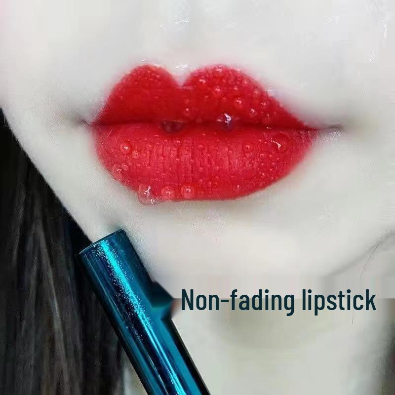 Водостойкий блеск для губ «Чай с корицей»: Не скатывается, Увлажняющий, Не липкий, Стойкий, Осветляющий для чистой кожи.
