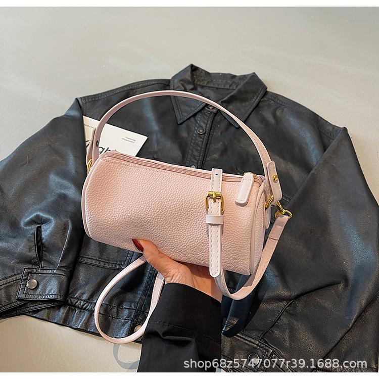 Premium sense hand carry fashion pillow bag women's 2025 spring new simple shoulder bag commuter shoulder messenger bag